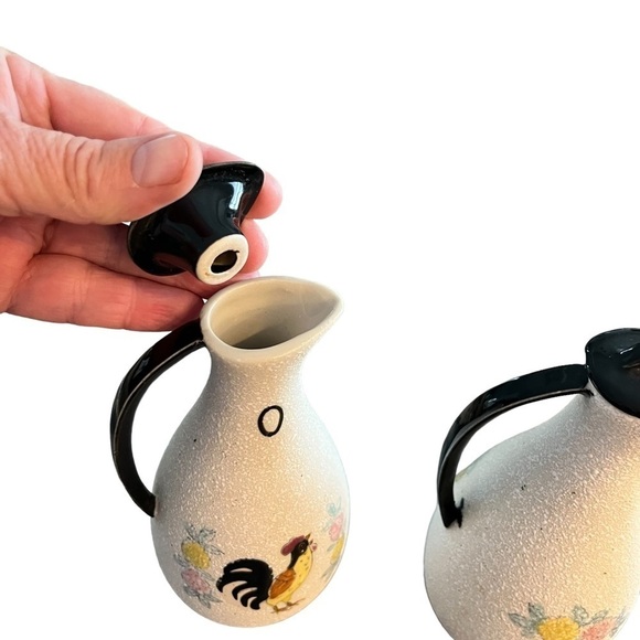 MCM Textured Pottery Oil Vinegar Cruets Rooster Florals - Picture 9 of 10